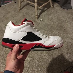 Jordan 5s low